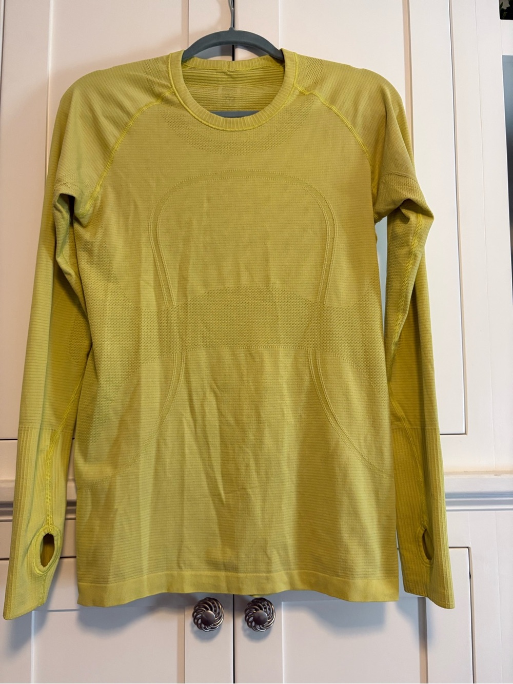 Lululemon swifty running top, size 10
